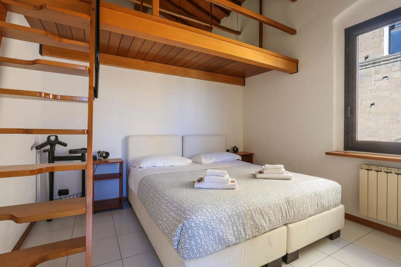 Palazzo Vecchio Penthouse - Hosted By Sweetstay Florencia Exterior foto